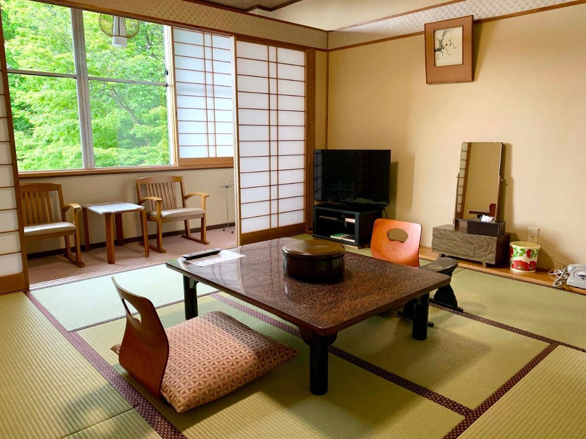 Kirishimaya Ryokan Кусацу Екстер'єр фото