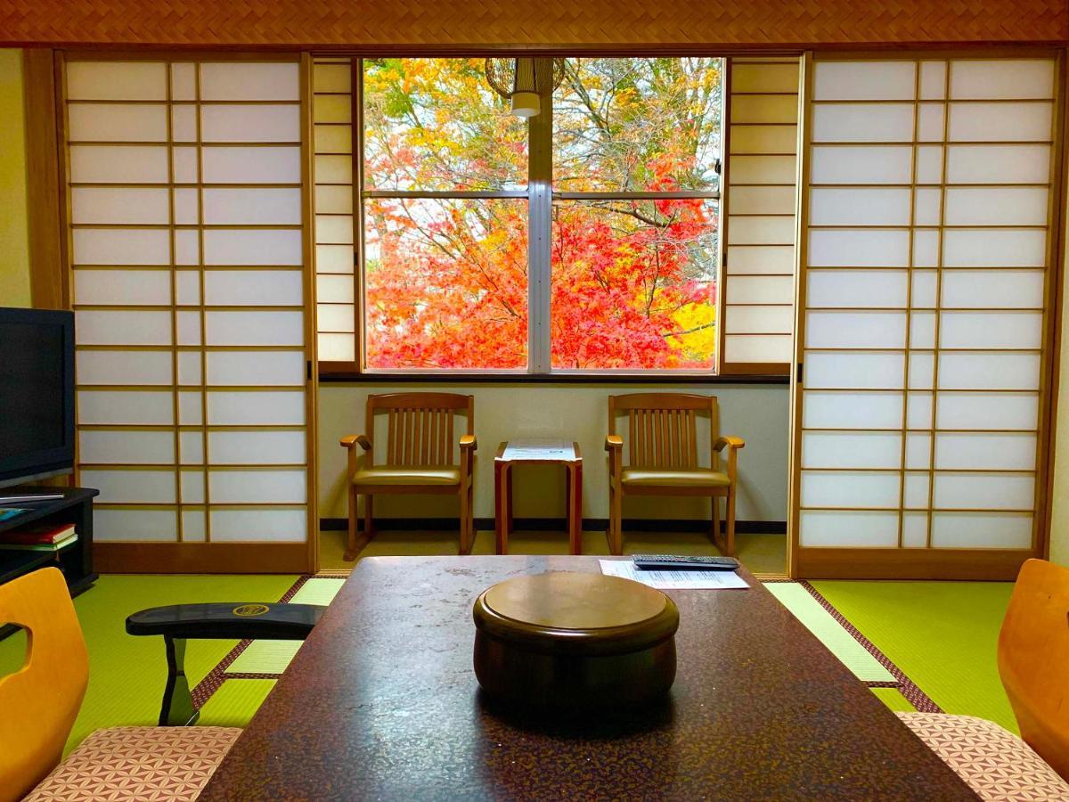 Kirishimaya Ryokan Кусацу Екстер'єр фото