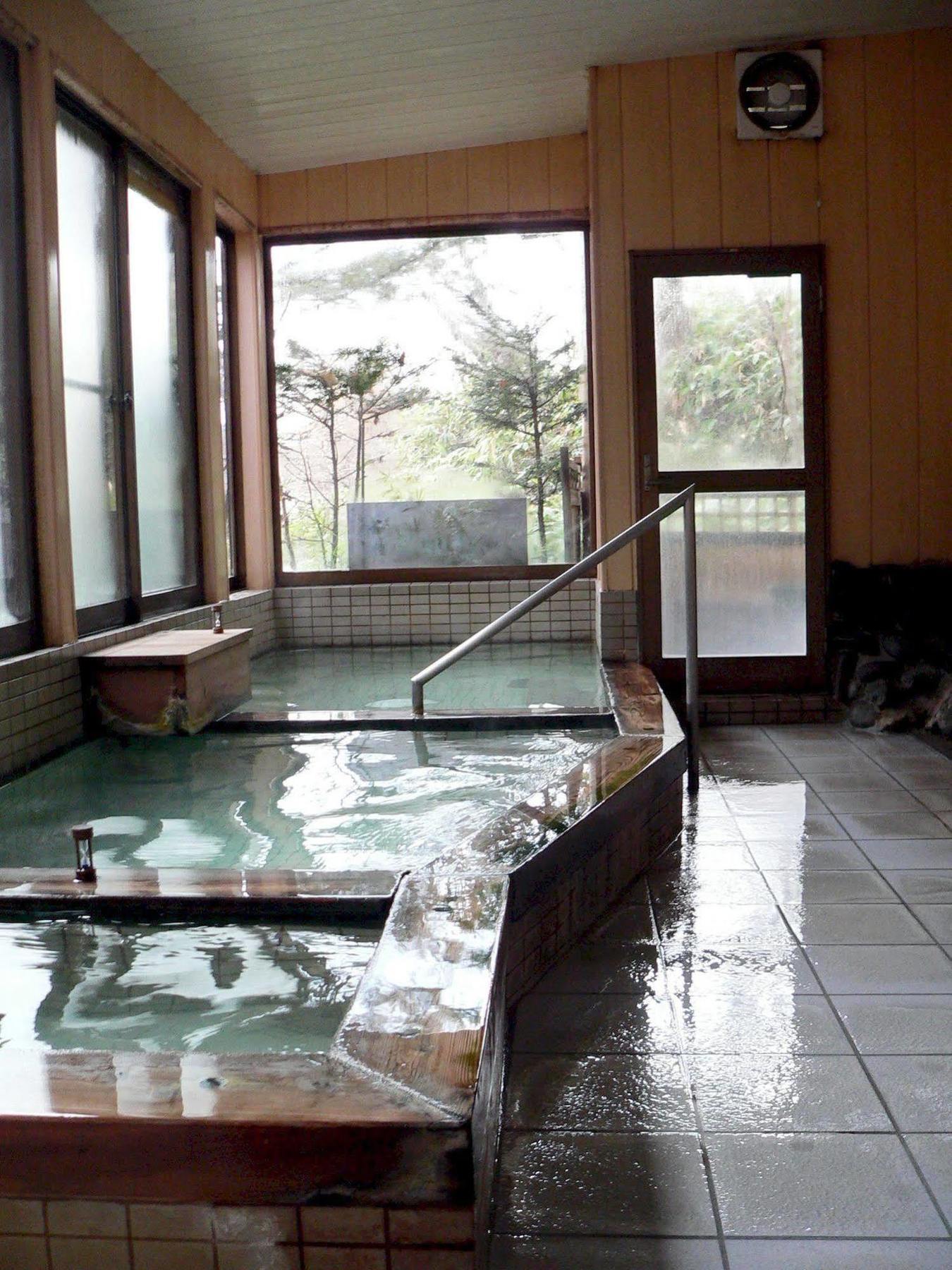 Kirishimaya Ryokan Кусацу Екстер'єр фото