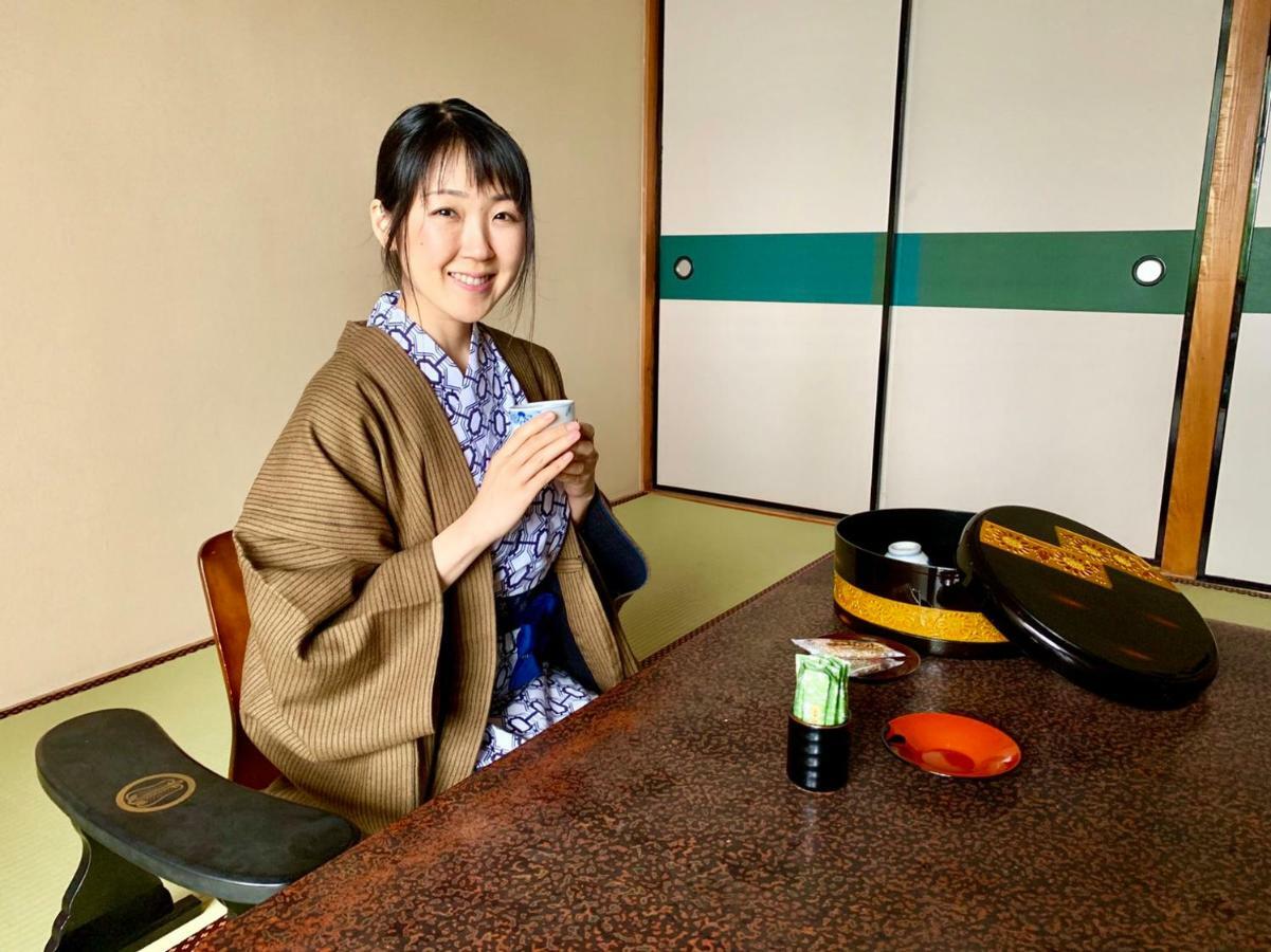 Kirishimaya Ryokan Кусацу Екстер'єр фото
